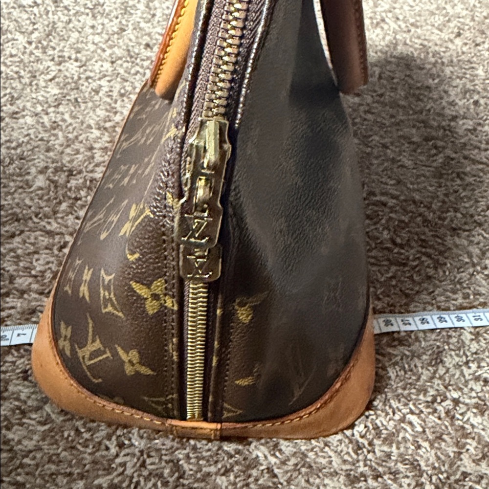 Louis Vuitton Alma PM Monogram Canvas Handbag – Made in France 2 - Picture 9 of 10